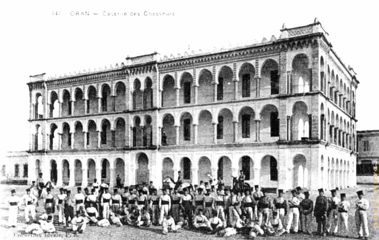CA de- 009- Casernes des Chasseurs- Bd Andrieux.jpg